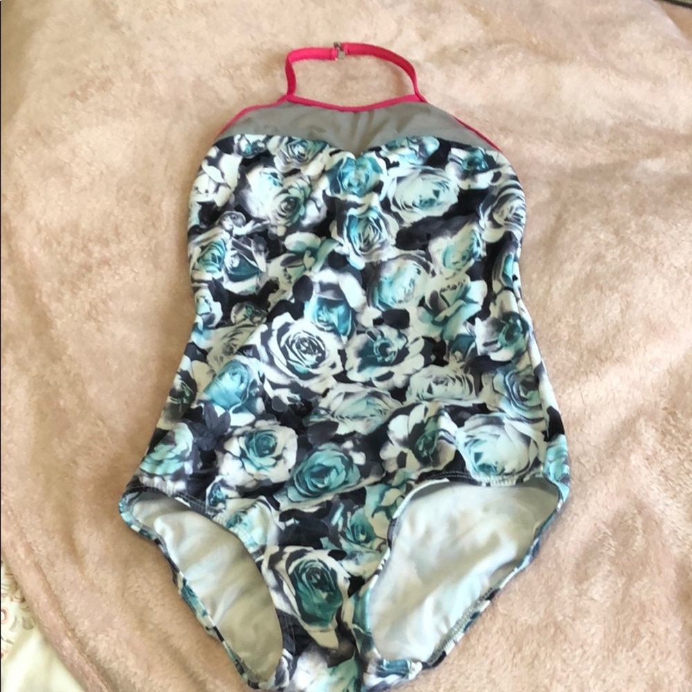 Eleve Leotard